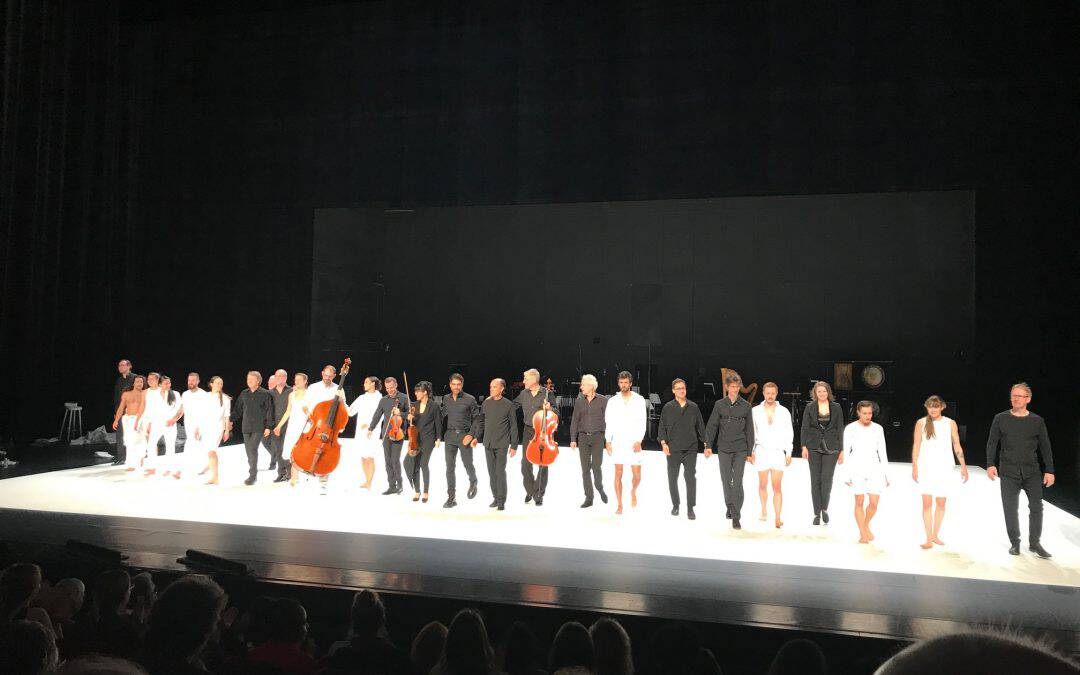 Riveneuve publie Emanuel Gat pour sa Première au théâtre de Chaillot