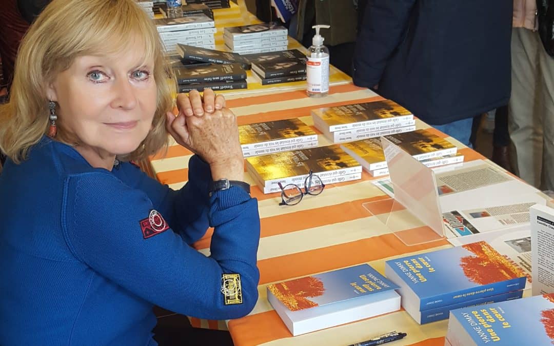 Yanne Dimay au salon du livre de Trouville-sur-Mer